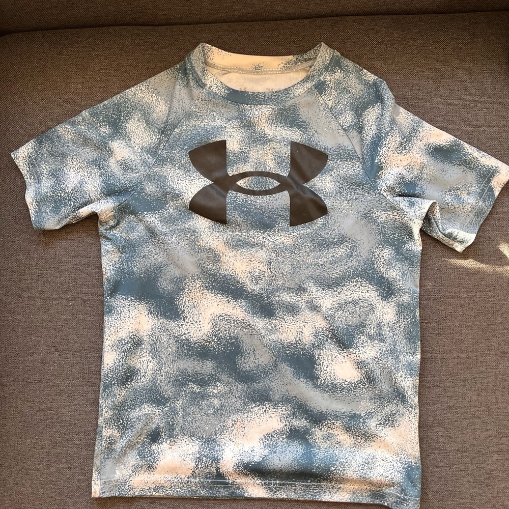 (1of2) Under Armour Kids Blue and White Big Logo T-Shirt (1st one!)